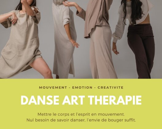 Atelier de danse art thérapie en 2024 à Saint Gilles Croix de Vie, en Vendée, avec Claire Moquet, spécialiste du bien-être.